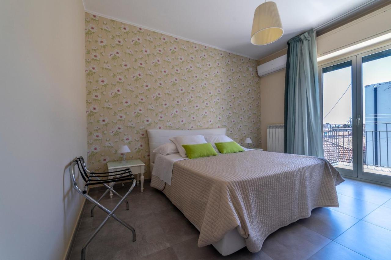 B&B Attico 160 Catane Extérieur photo